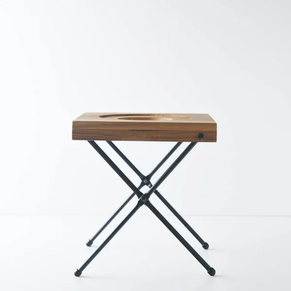 side view of the Flat Green foldable dripper stand