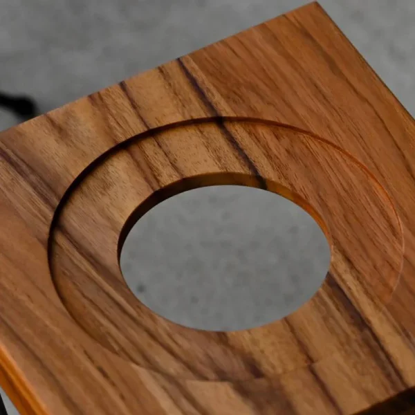 top view of the table top of Flat Green foldable dripper stand