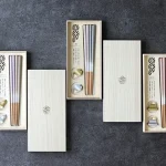 KICCHO 對筷套裝 3種不同的設計, 帶有木盒包裝，非常適合送禮