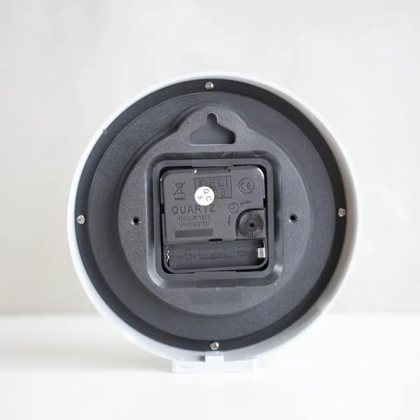 松尾 Miyuki 灰色貓咪時鐘 背面圖片