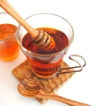 意大利橄欖木蜜糖匙可以輕鬆地舀蜂蜜而不弄得一團糟