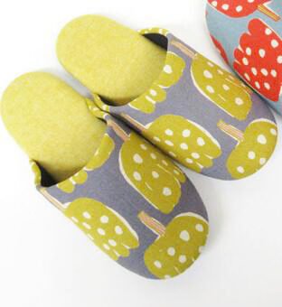 黃色日本製POPOSEA北歐風拖鞋