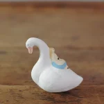 陶瓷擺設 - 野天鵝側面