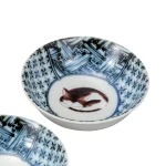 九谷燒睡貓碗5件套裝5個設計中的1個棕色的貓