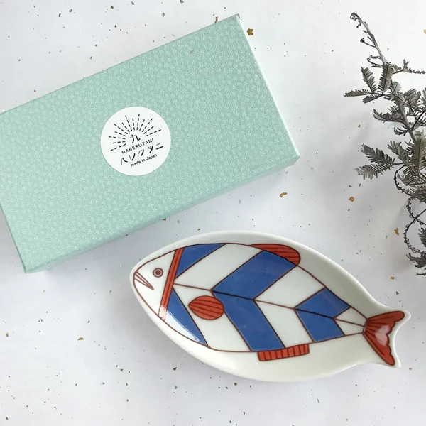 Kutani Ware Handcrafted Fish Dish3