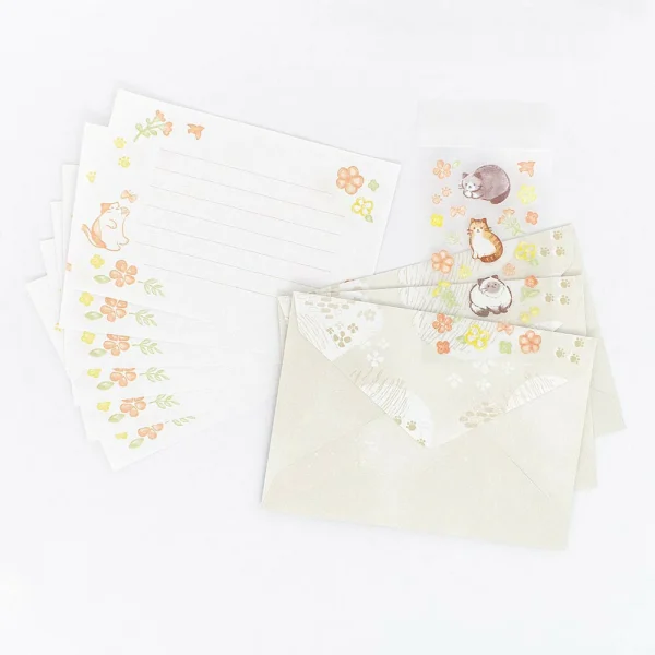 貓信紙套裝包括： 信紙6枚及信封3枚