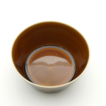 PLANTAREE 美濃燒碗啡黑色花朵款碗內部也十分光滑