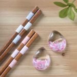 津輕琉璃 x 若狹塗 櫻花花瓣對筷（握柄端 +筷架 ）