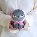 生氣氣的 MACHIKO 公仔(頭巾可拆)