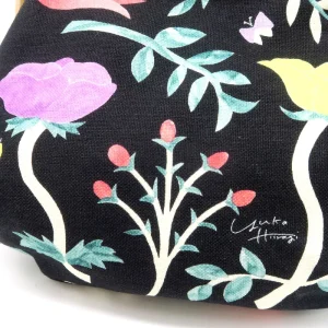 日本口金包 - 黑色花藤 圖案特寫