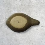 Rokuro Blut’s樹葉形餐盤底部