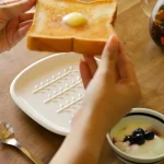 深山Miyama Crust系列吐司盤,在盤中設計出立體枝條, 讓吐司一直都熱呼呼又脆脆的