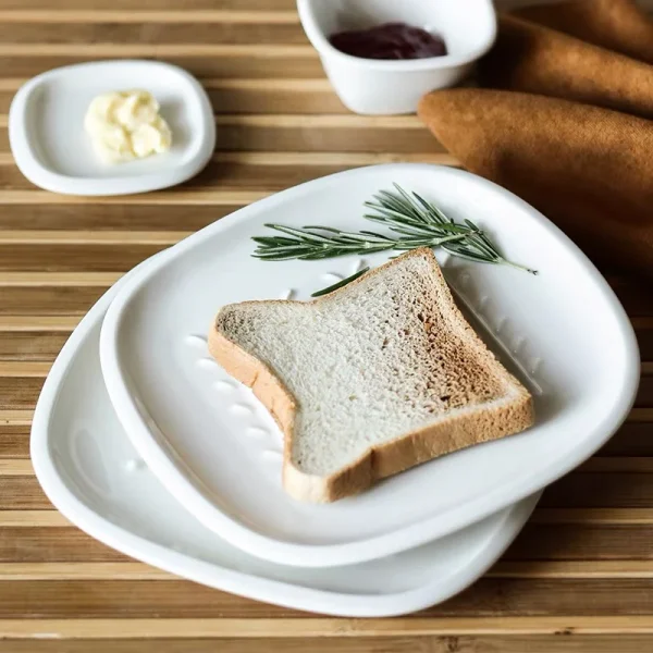 深山Miyama Crust系列吐司盤在盤中設計出立體枝條 p.2