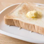 深山Miyama Crust系列吐司盤,在盤中設計出立體枝條, 讓吐司一直都熱呼呼又脆脆的