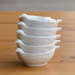 白山陶器小鳥小碗易於堆疊，節省儲存空間