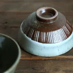 Rokuro Blut's 六魯 十草粗陶飯碗 底部細節俯視圖