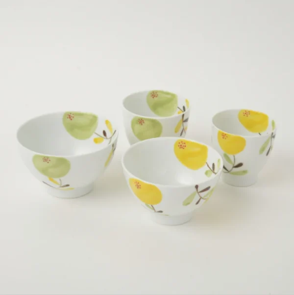 波佐見燒手繪枇杷黃色、綠色款夫妻碗與同系列茶杯
