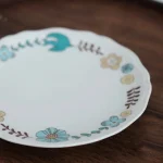 蓝色九谷燒花語圓盤上的花鳥等圖案