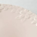 深山Miyama 美濃燒櫻花粉花卉浮雕細節設計精緻、優雅