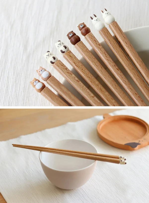 Grapport 動物造型木筷的花貓、兔子、熊與柴犬造型特寫與一對筷子放在碗上的場景圖合併圖