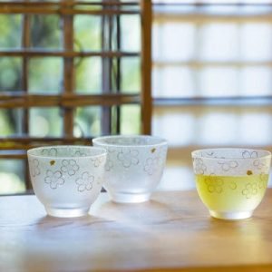 ADERIA石塚硝子櫻花清酒杯 - 4隻禮盒裝