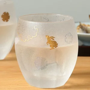 ADERIA石塚硝子雪兔矮身杯 圖案設計特寫