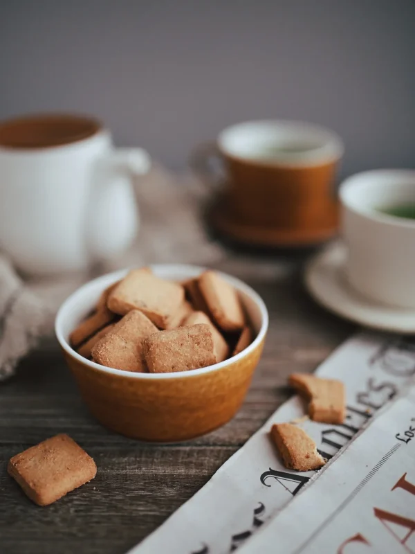 bico 圓形點心碗-焦糖色可以用來裝餅乾等小吃使用範例圖