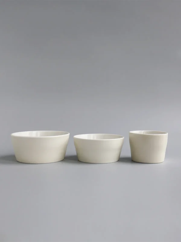 bico 圓形點心碗 – 3個不同尺寸白色碗平排展示圖