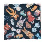 展示Nathalie Lete 咕𠱸套 - 黑色復古玩具款的特寫，清晰顯示其圖案設計的細節. A close-up showing the Nathalie Lete 咕𠱸套 - 黑色復古玩具款, clearly displaying the details of its pattern design.