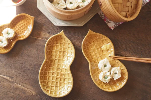 Yoshizawa 益子燒花生造型餐盤