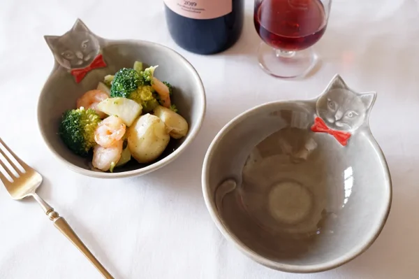 Yoshizawa 益子燒紅色煲呔貓碗