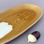 Yoshizawa 吉澤窯益子燒松鼠長碟 - Close-up View