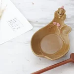 松鼠餐盤放在台上的模樣