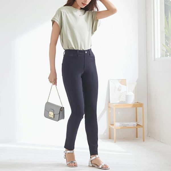 Gunze Tuche 彈性修身直腳褲 2025 SS款 圖3