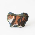 松尾美由紀 貓咪造型抱枕 - Mugi