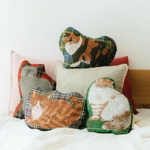 松尾美由紀 貓咪造型抱枕