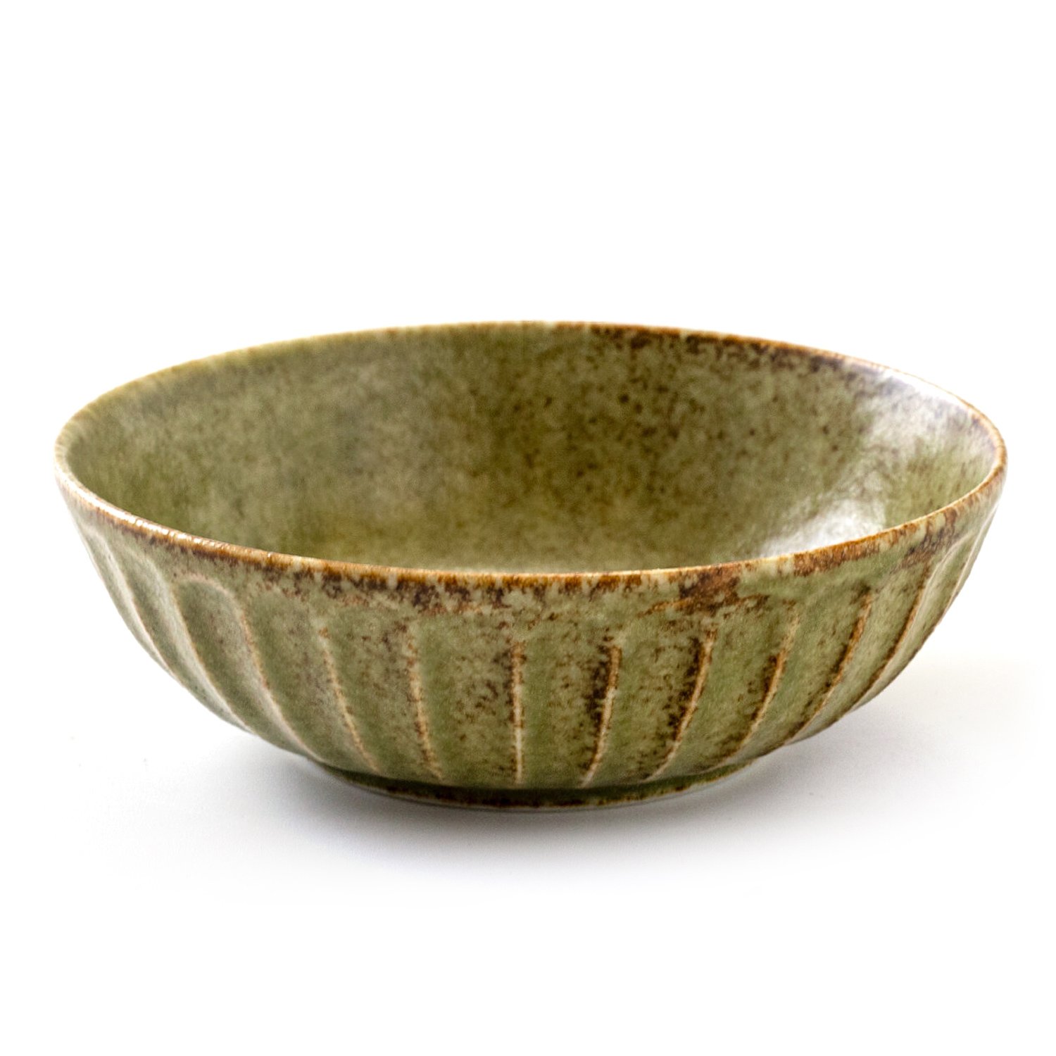 日本製 Tetote美濃燒中碗 松綠色款的白色背景圖