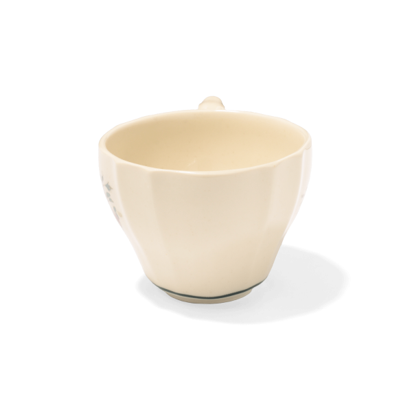 Studio M' Rosier 茶杯的側面