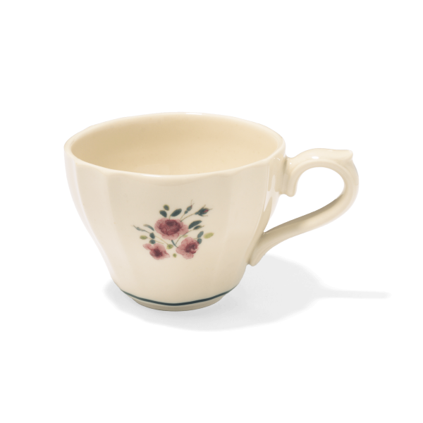 Studio M' Rosier 茶杯手柄在右邊的正面圖