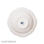 17cm Studio M' Early Bird 燕子系列碗的底部有藍色鳥兒圖案。