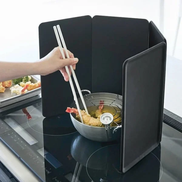 日本 TOWER 電磁爐專用 磁吸4截擋油板,使用示範