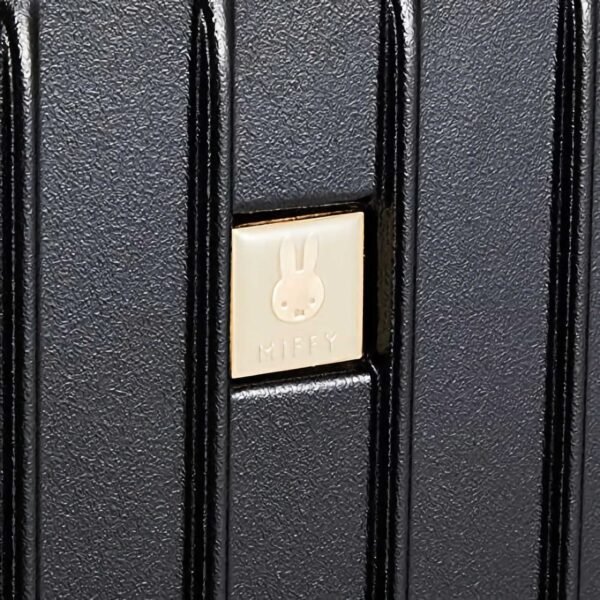 日本 Hapitas Miffy Face 手提行李箱, Miffy 圖案特寫