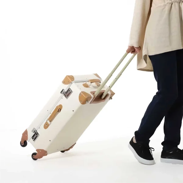 Miffy 皮革行李箱 白色S碼手拉示範,