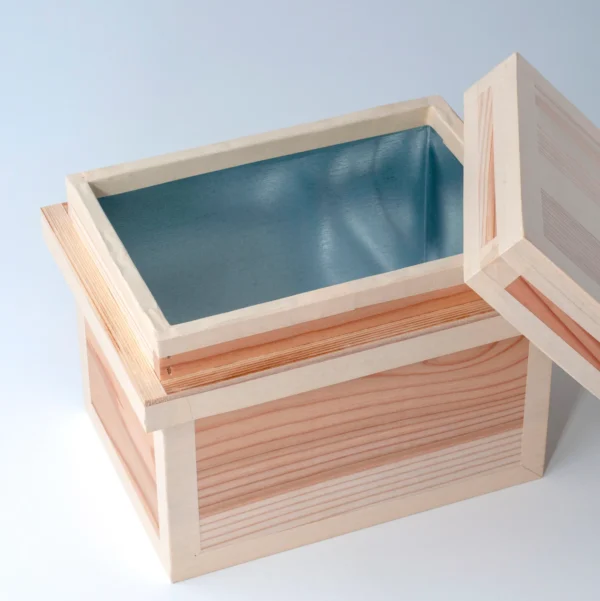 靜岡製 矮身款茶箱 5kg 茶葉用, 打開上蓋放在旁邊的圖片