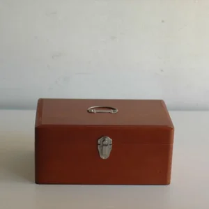 倉敷意匠 日本鐵杉 急救藥箱（中）, 正面主圖