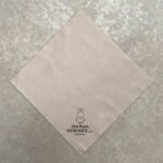 Miffy 眼鏡盒 附送的眼鏡布打開正面