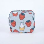 Miffy 方形小袋 – 灰藍色草莓 前面