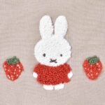 Miffy 春日刺繡抽繩包 – 灰色草莓