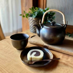 日本製造 黑色條紋陶瓷茶壺