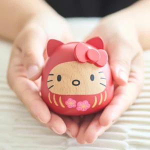 首頁 40 木製達摩裝飾擺設| Hello Kitty